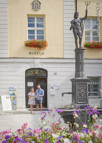 An der Tourist-Info (Gunzenhausen, Fränkisches Seenland)