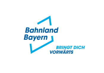 Logo mit dem Text „Bahland Bayern bringt dich vorwärts“ in blauen Buchstaben und einem stilisierten Rahmen.