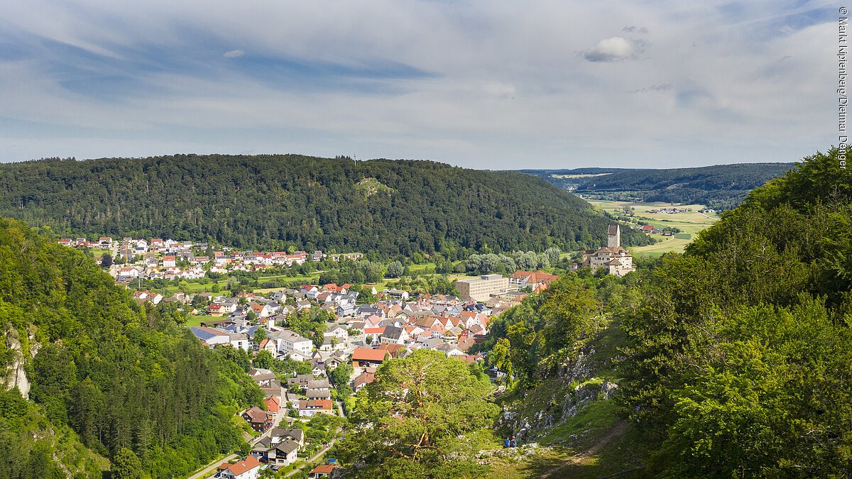 Blick auf den Markt Kipfenberg (Naturpark Altmühltal) Aussicht vom Brandplatz