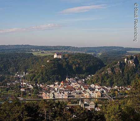Aussicht auf die Stadt (Riedenburg, Naturpark Altmühltal)