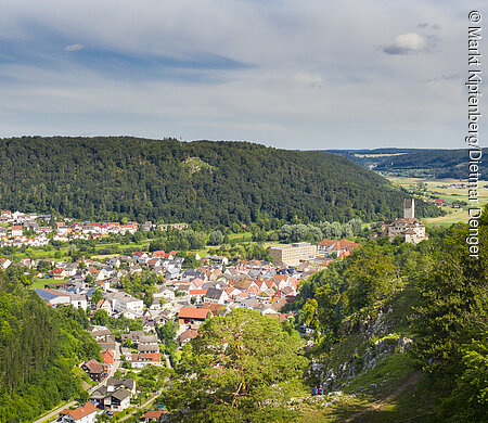 Blick auf den Markt Kipfenberg  (Naturpark Altmühltal)